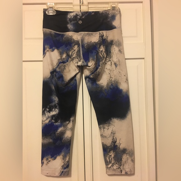Lululemon Wunder Under Crop Milky Way Leggings. Size 4. - Picture 7 of 15